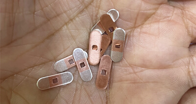 Przesyłka dotyczy wytłoczek wykonanych ze srebrnej listwy inkrustacyjnej